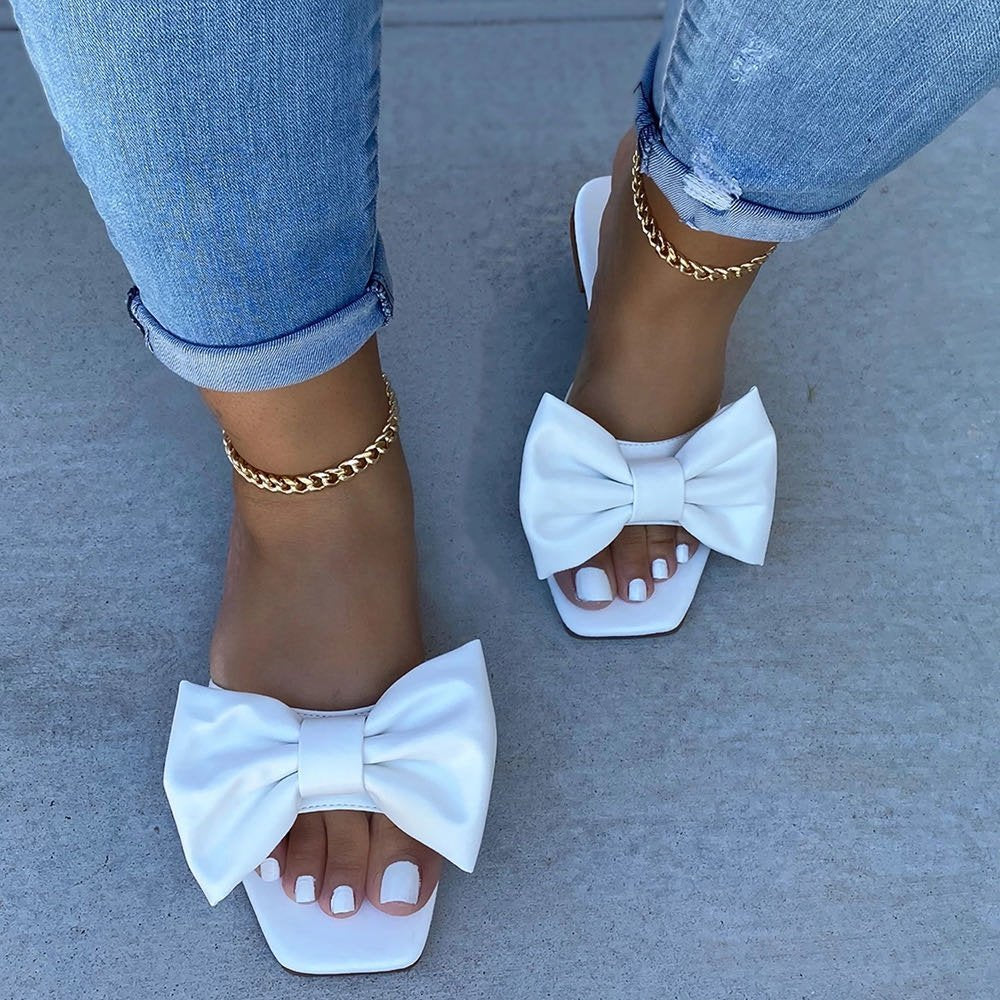 Style Flat Sandals