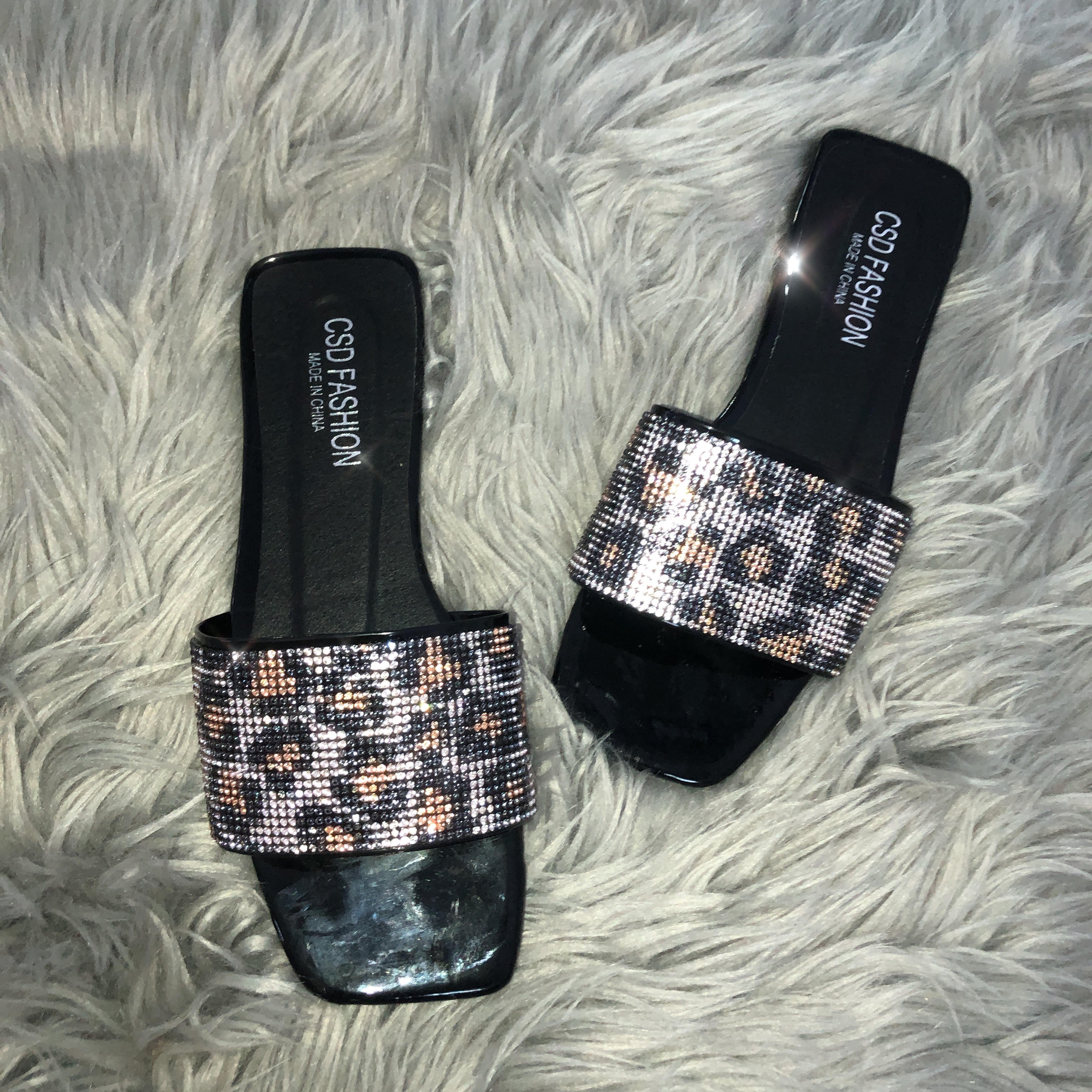 Leopard Diamond Flat Sandals & Purse Set